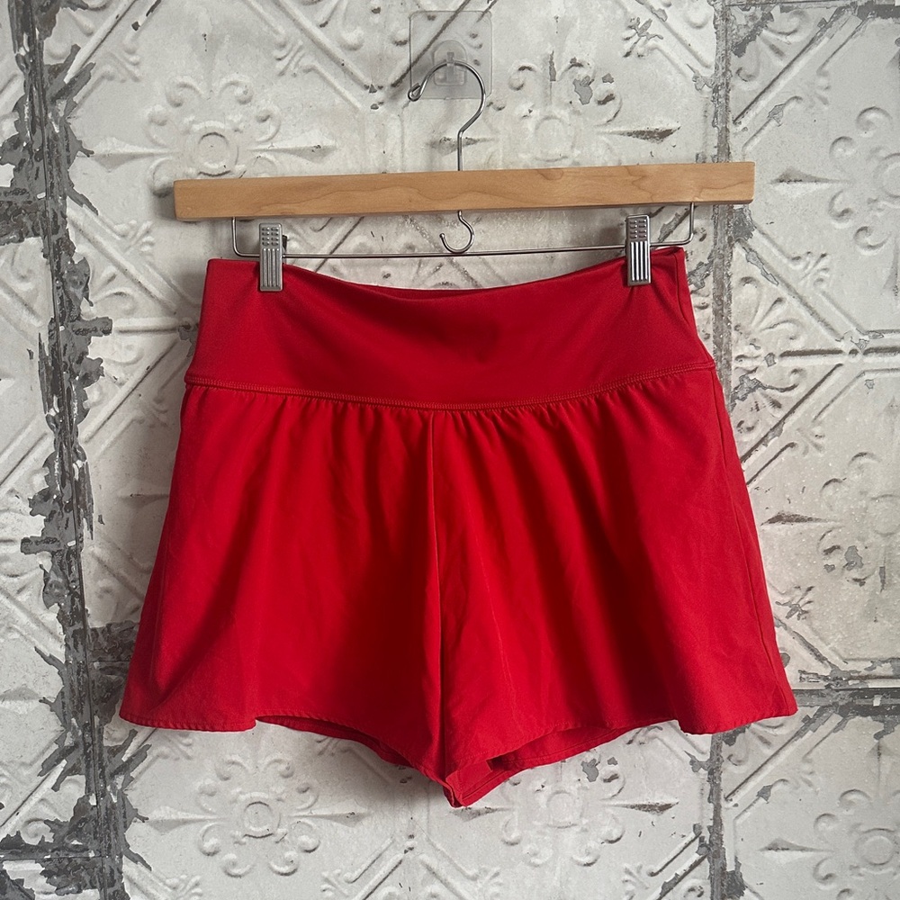 EUC all in motion Lines Red Athletic Shorts, Size Large